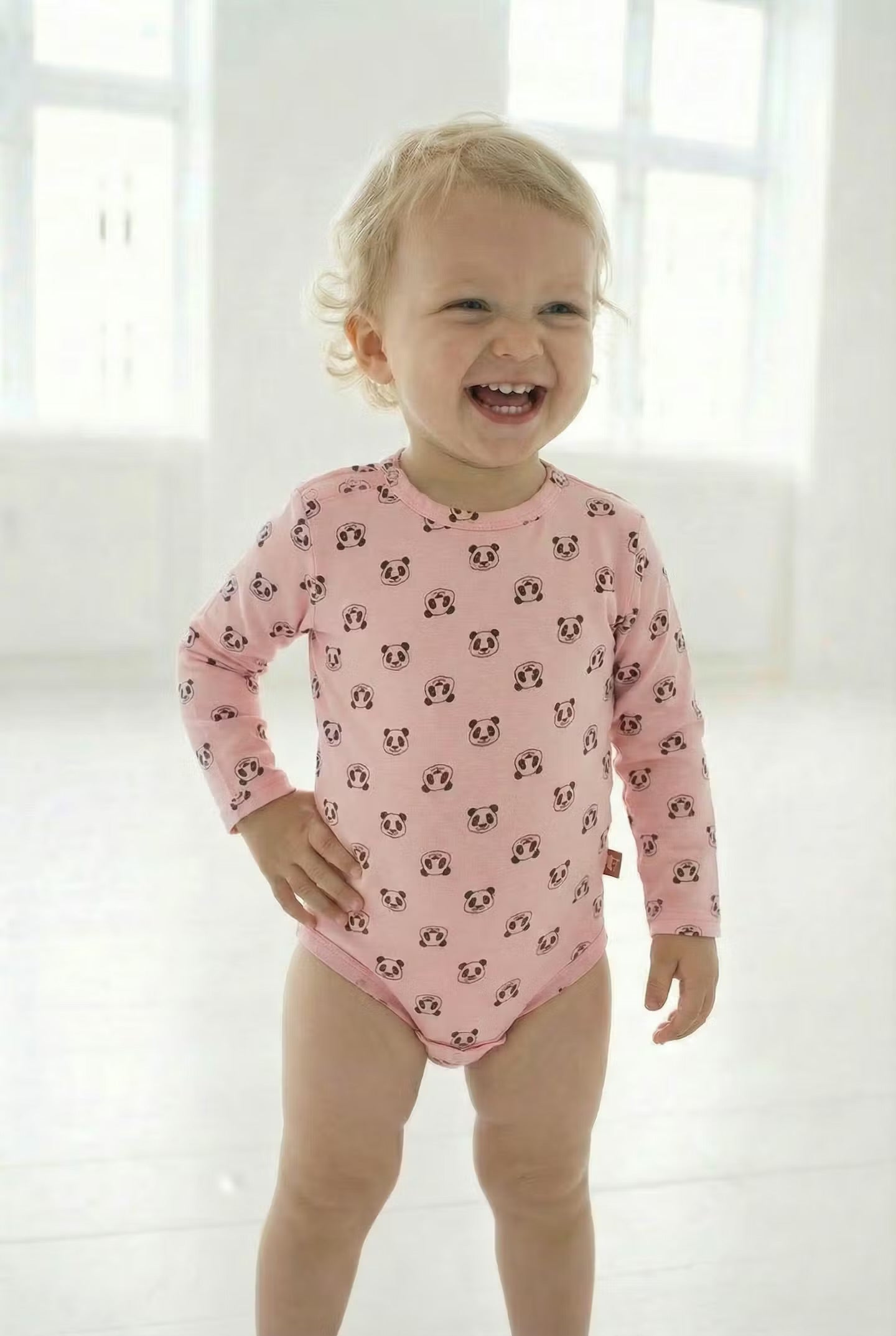 Dyrquack Suit Delicate Peach AOP PANDA