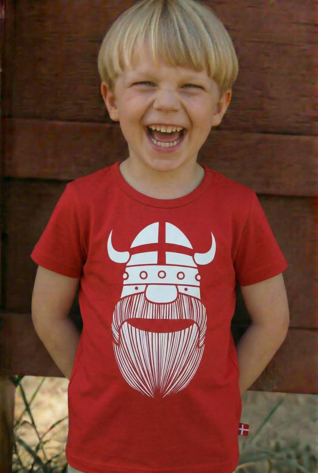 Danebasic SS X Red ERIK