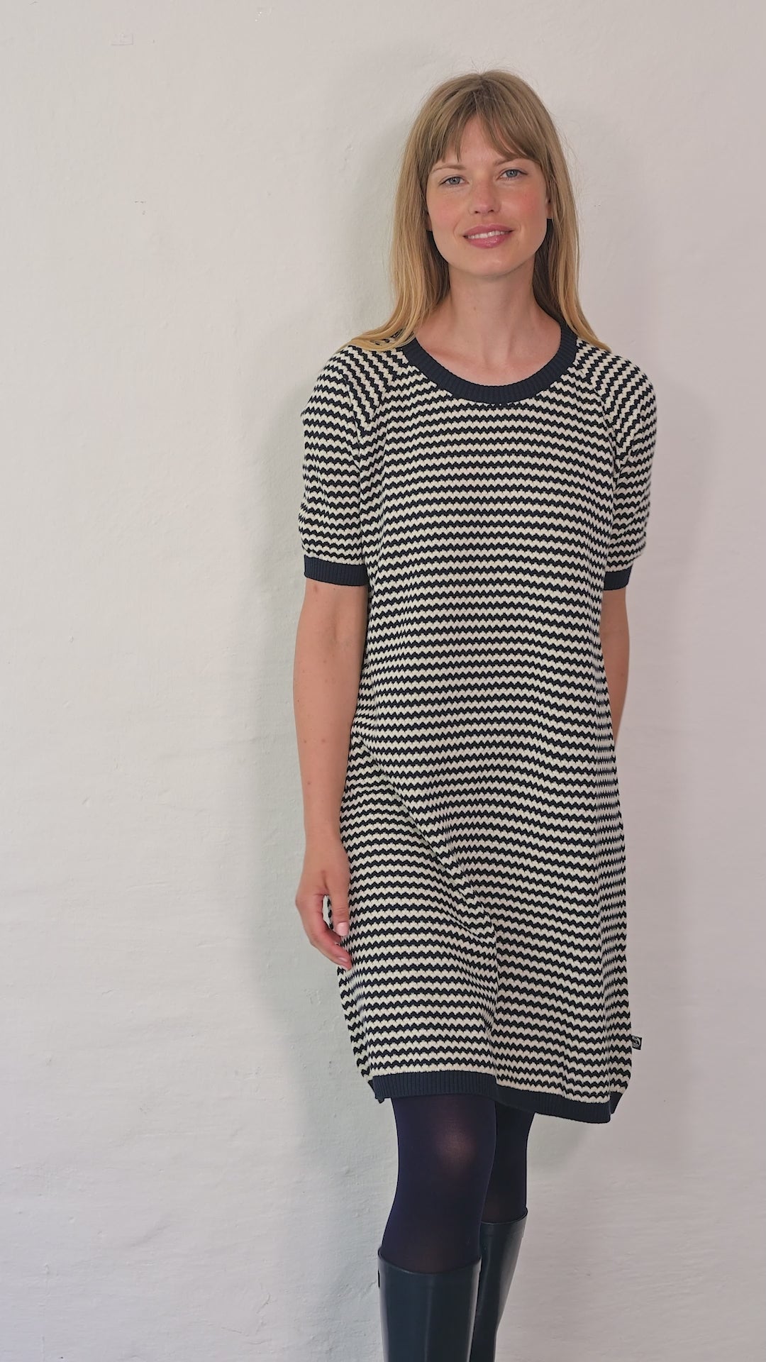 Daneblomme Pearl Knit Sweater Dress Dark Navy/Chalk