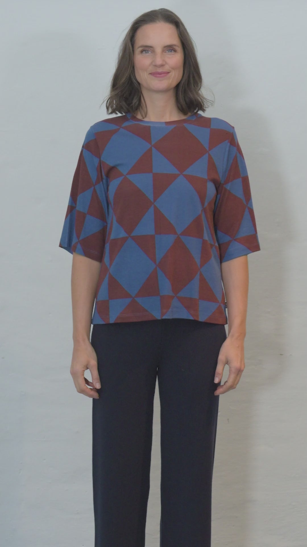 ORGANIC - Daneglad Interlock Tee Ocean Purple DIAMETRIC