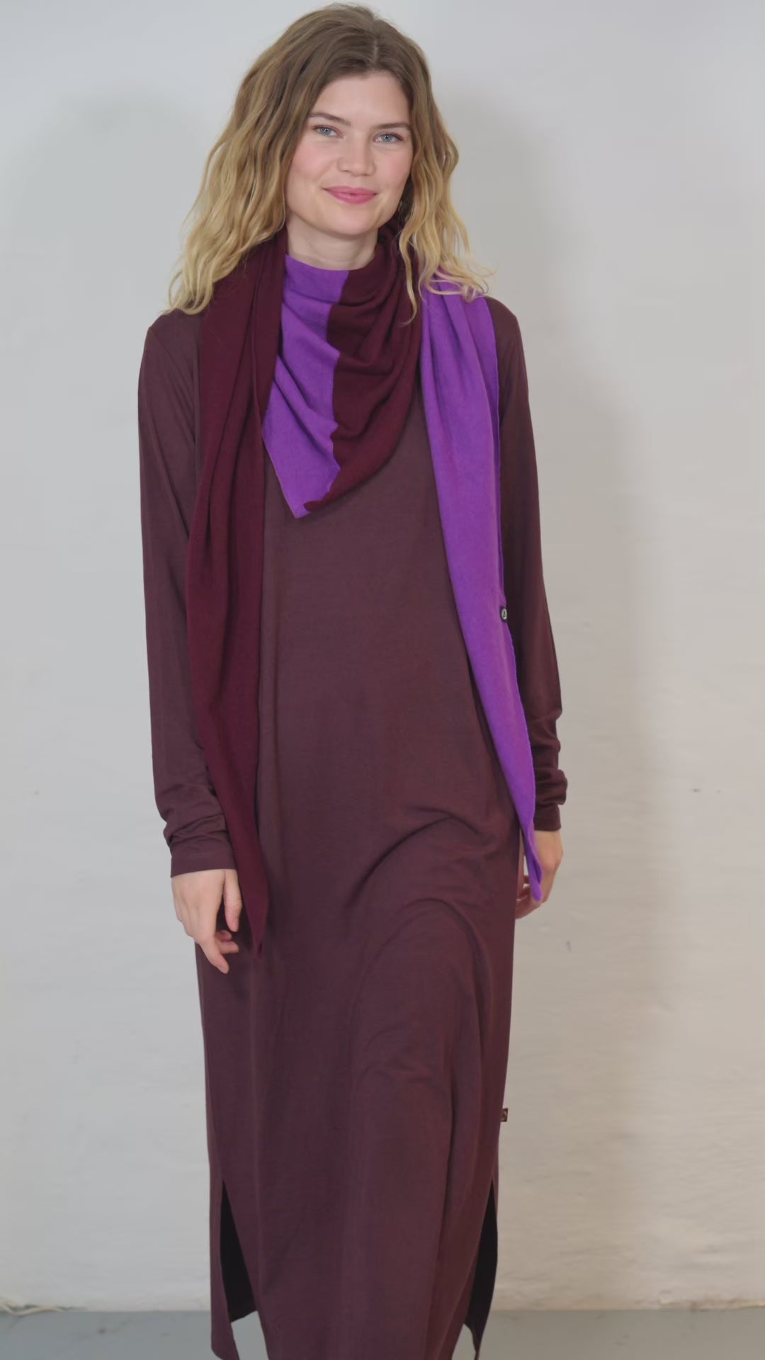 Danefireplace Merino Wool Shawl Dark Wine/Purple