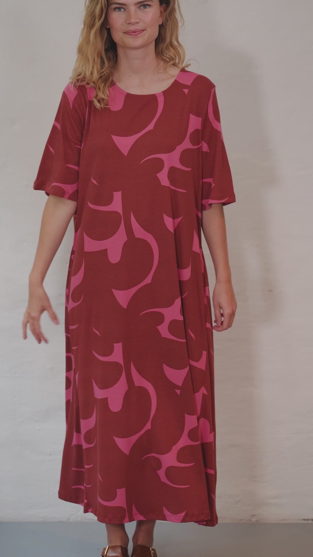 Danegladly Interlock Dress Chili/Soft Cherry TROPS