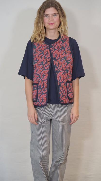 Danesteam Quilt Vest Berry Compote MACRO  MICRO