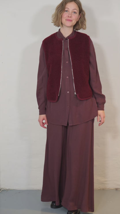 Danecubist Fuzzy Wool Fleece Vest Berry Compote