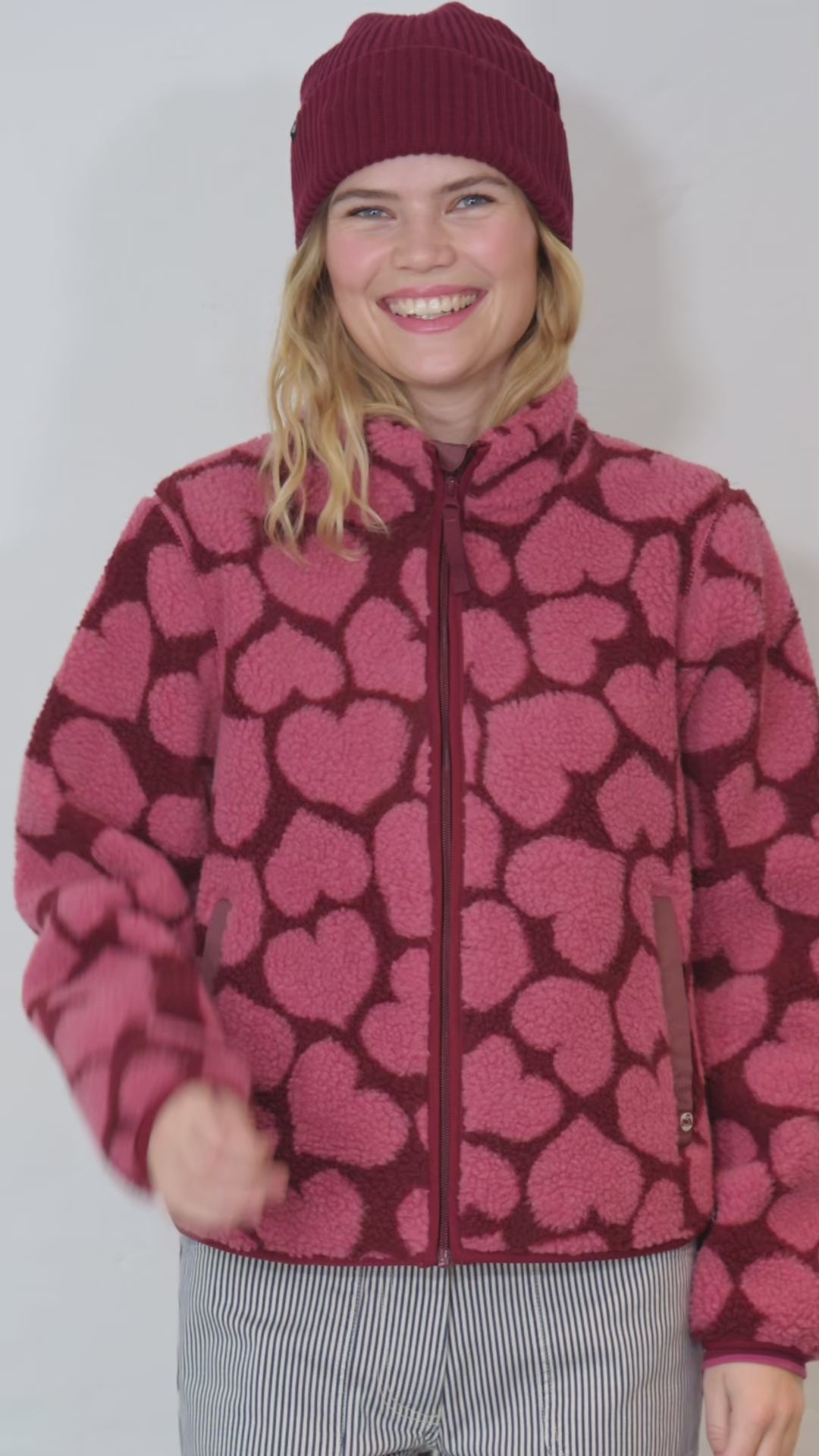 Danelabrador Fleece Zip-Up Dark Cherry HEARTTHROB