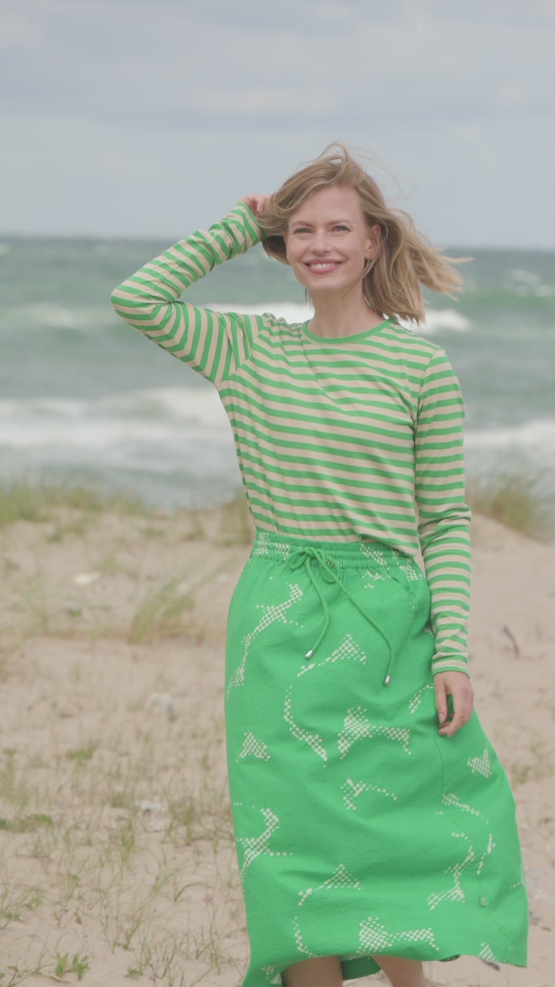 Danejubii Modal Tee Green/Light Beige