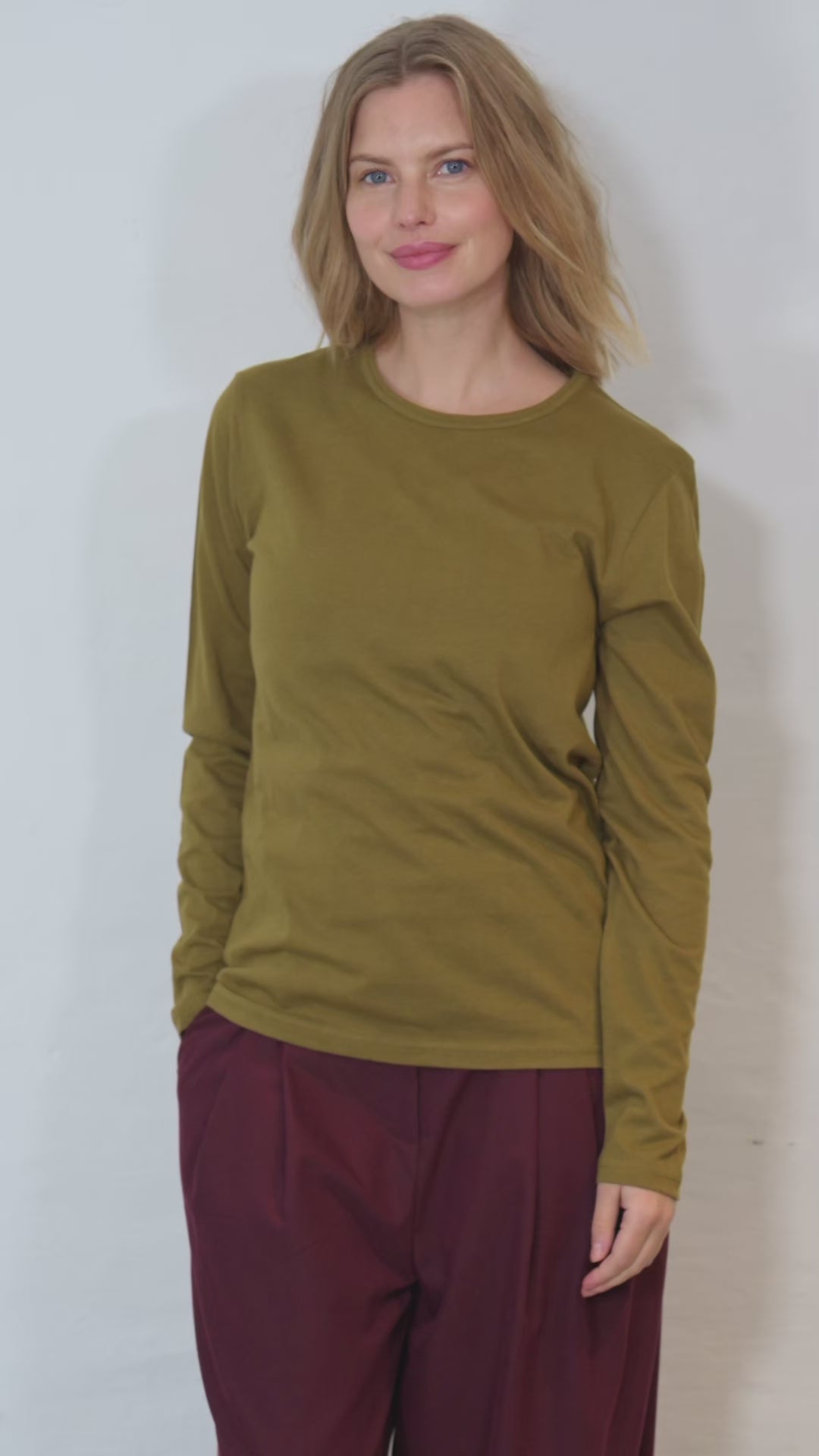 Danejubii Modal Tee Dark Olive