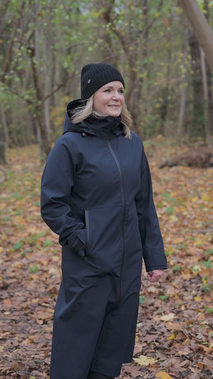 The Danedogwalker Raincoat Black