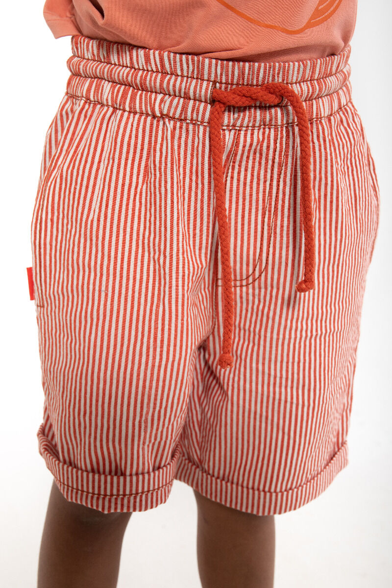Shorts til børn med striber   
